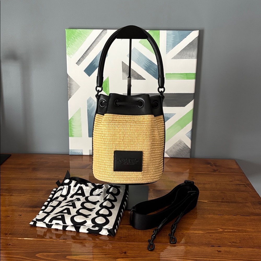 Like New Marc Jacobs The Bucket Bag from woven collection - Picture 3 of 6